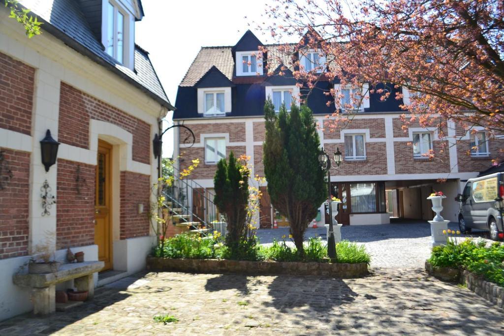 Coq Hotel Montreuil  Exterior foto